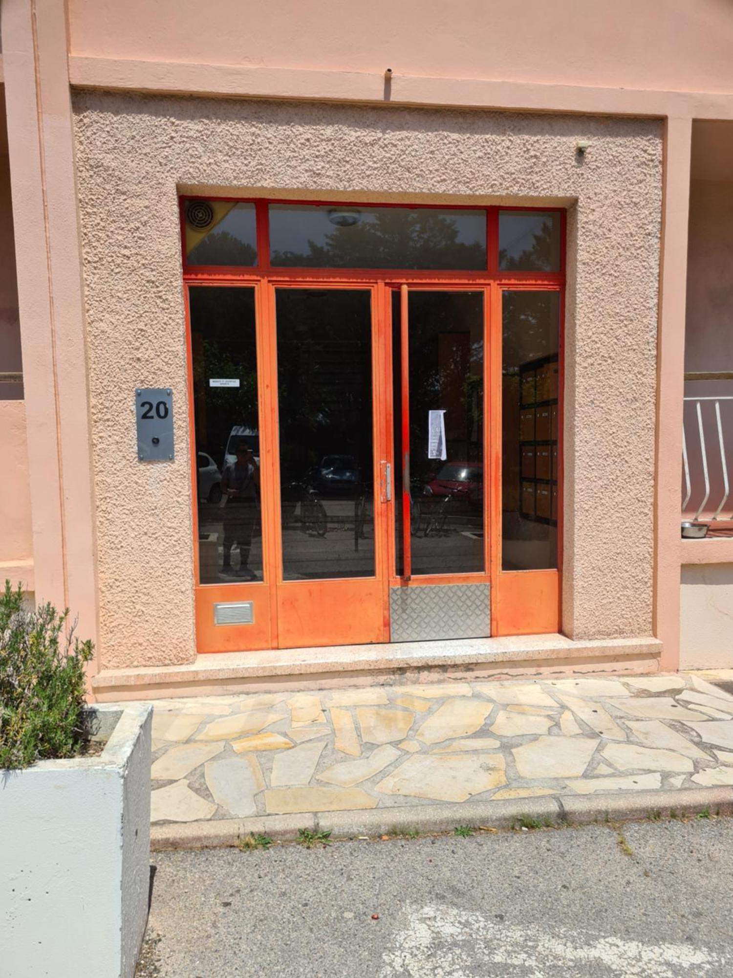 Studio Aix Centre Ville A Pied Avec Stationnement Αιξ-αν-Προβάνς Εξωτερικό φωτογραφία